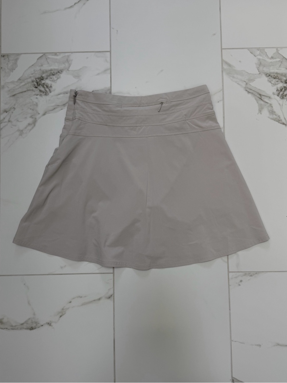Athleta All Day Skort Pale Khaki - Picture 2 of 4
